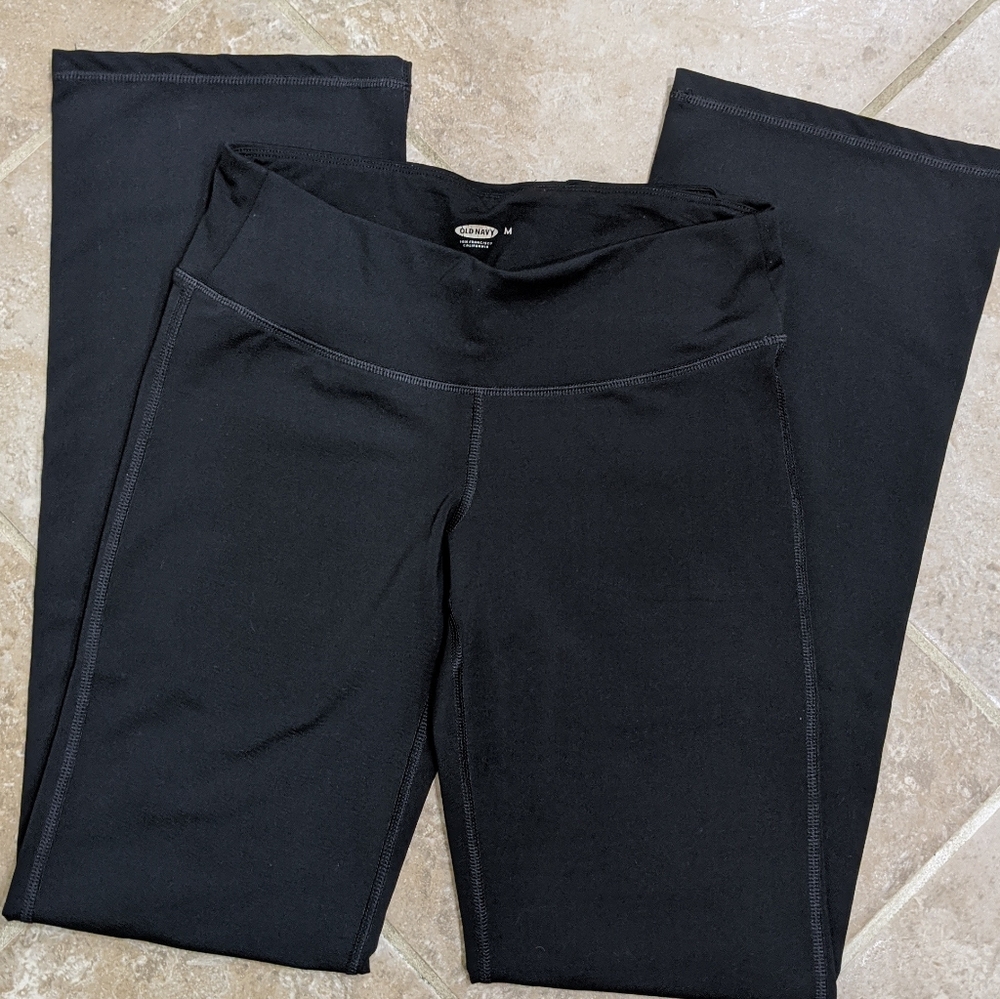 Old Navy straight leg lounge pants. Black. Med.